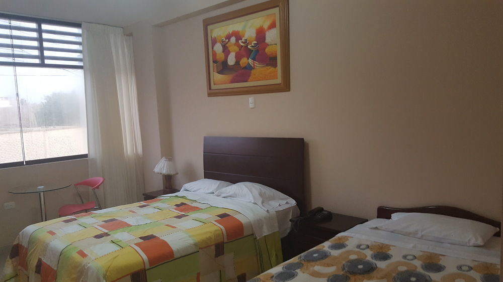 Hotel Mamatina ฮวนชาโก ภายนอก รูปภาพ